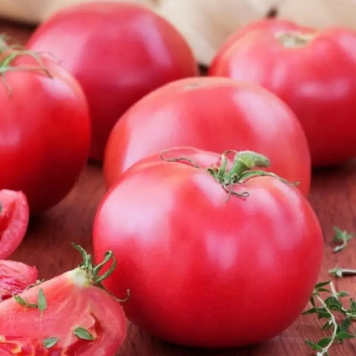 Томат ‘Malynovyi Dzvin’ (Solanum lycopersicum)